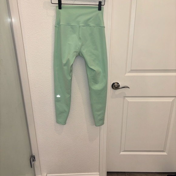 ALO Yoga 7/8 Airbrush Spearmint Leggings - Small - Picture 6 of 8